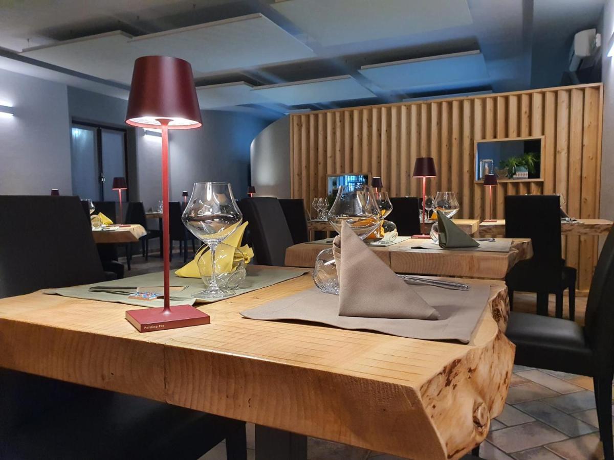 Agriturismo Cascina L'Arche Santo Stefano Belbo Zewnętrze zdjęcie