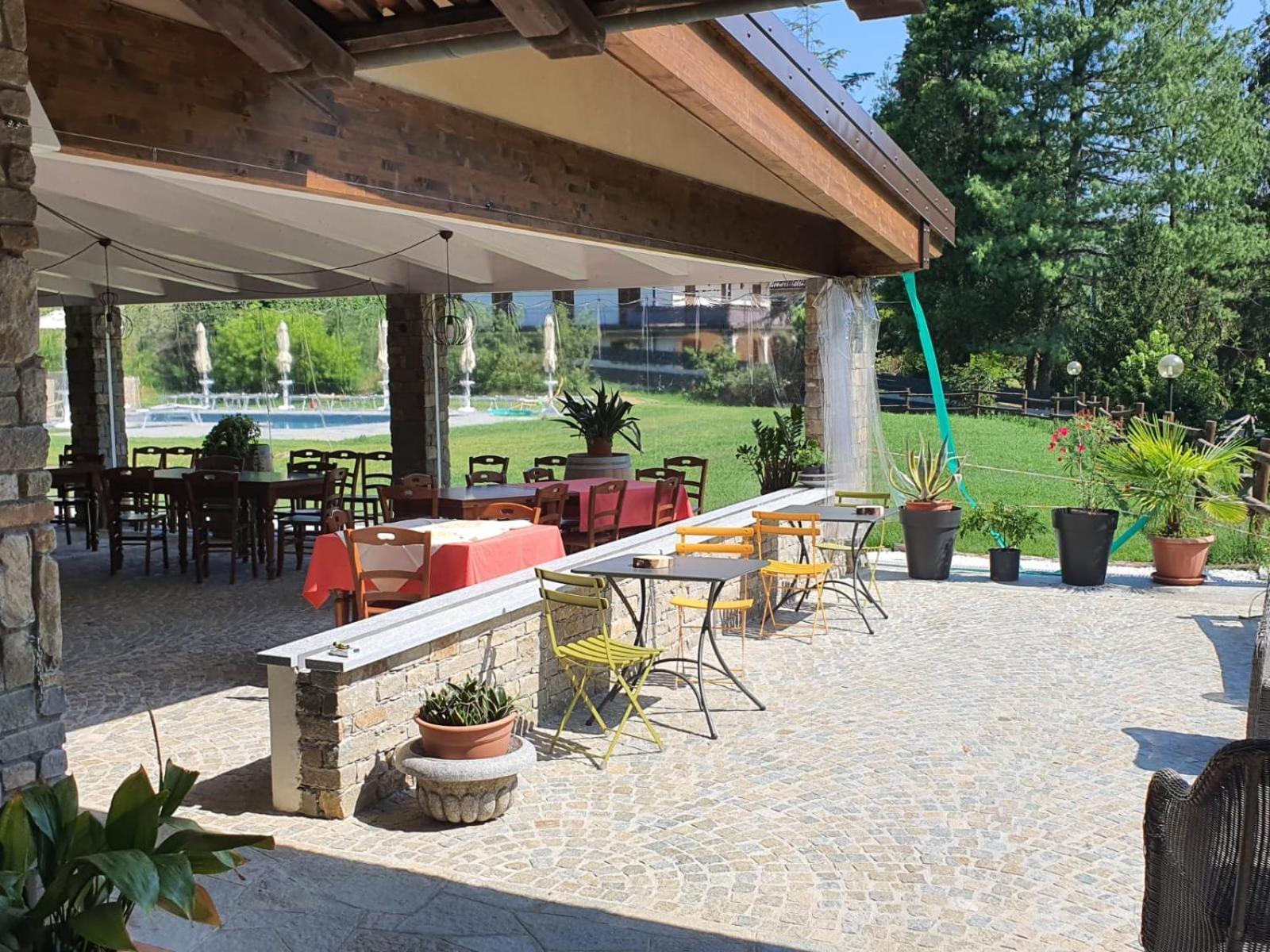 Agriturismo Cascina L'Arche Santo Stefano Belbo Zewnętrze zdjęcie