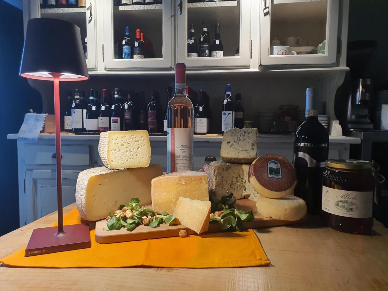 Agriturismo Cascina L'Arche Santo Stefano Belbo Zewnętrze zdjęcie