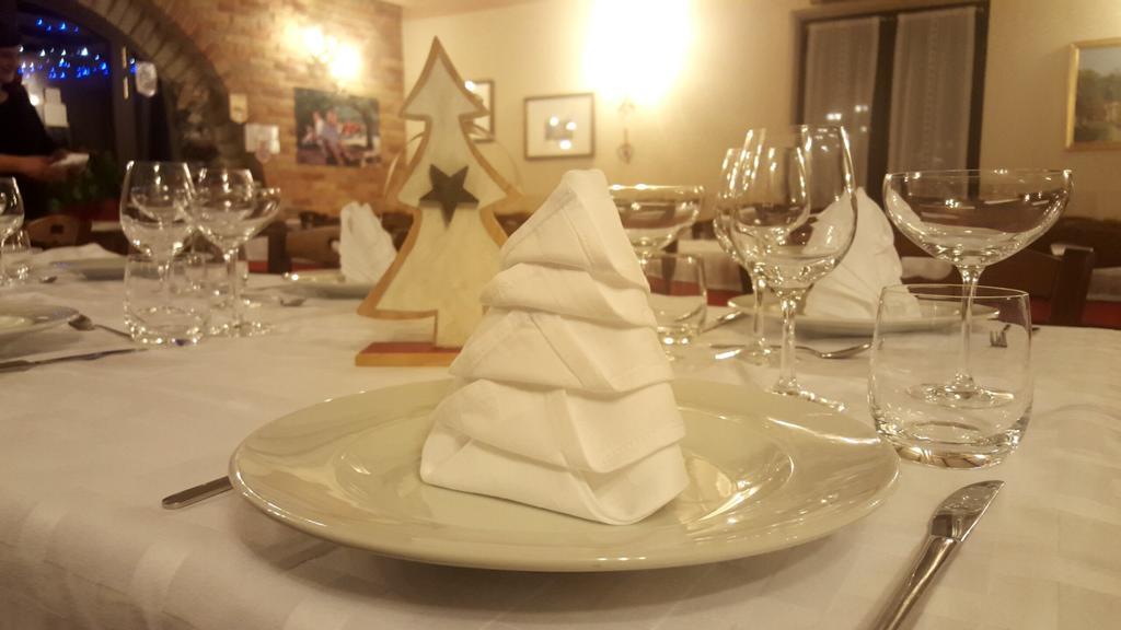 Agriturismo Cascina L'Arche Santo Stefano Belbo Zewnętrze zdjęcie