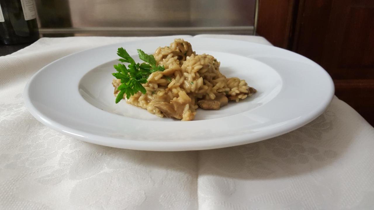 Agriturismo Cascina L'Arche Santo Stefano Belbo Zewnętrze zdjęcie